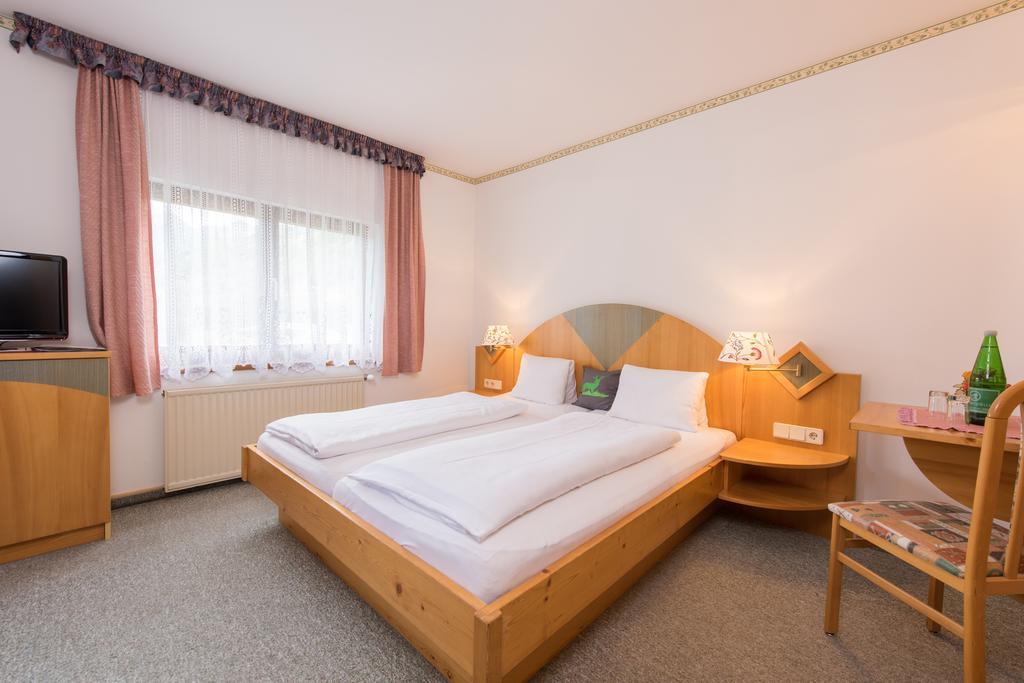 Hotel Moelltalerhof Rangersdorf 部屋 写真