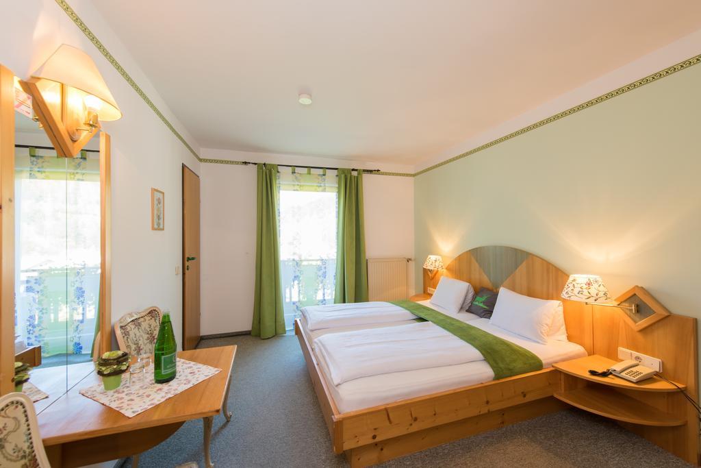 Hotel Moelltalerhof Rangersdorf 部屋 写真