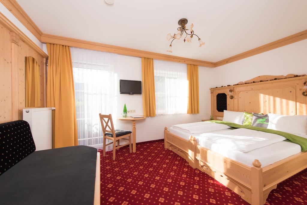 Hotel Moelltalerhof Rangersdorf エクステリア 写真